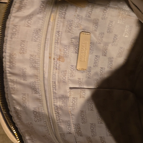 Michael Kors Bag - Picture 5 of 7